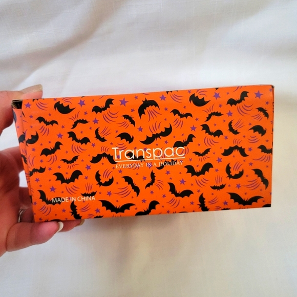 New Johanna Parker Pumpkin Salt and Pepper Shakers - Picture 7 of 9